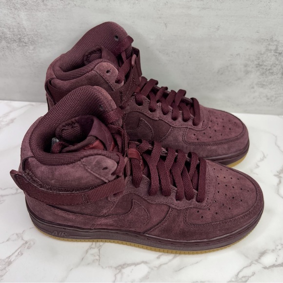 Nike Air Force 1 High LV8 🤎 - Picture 14 of 16